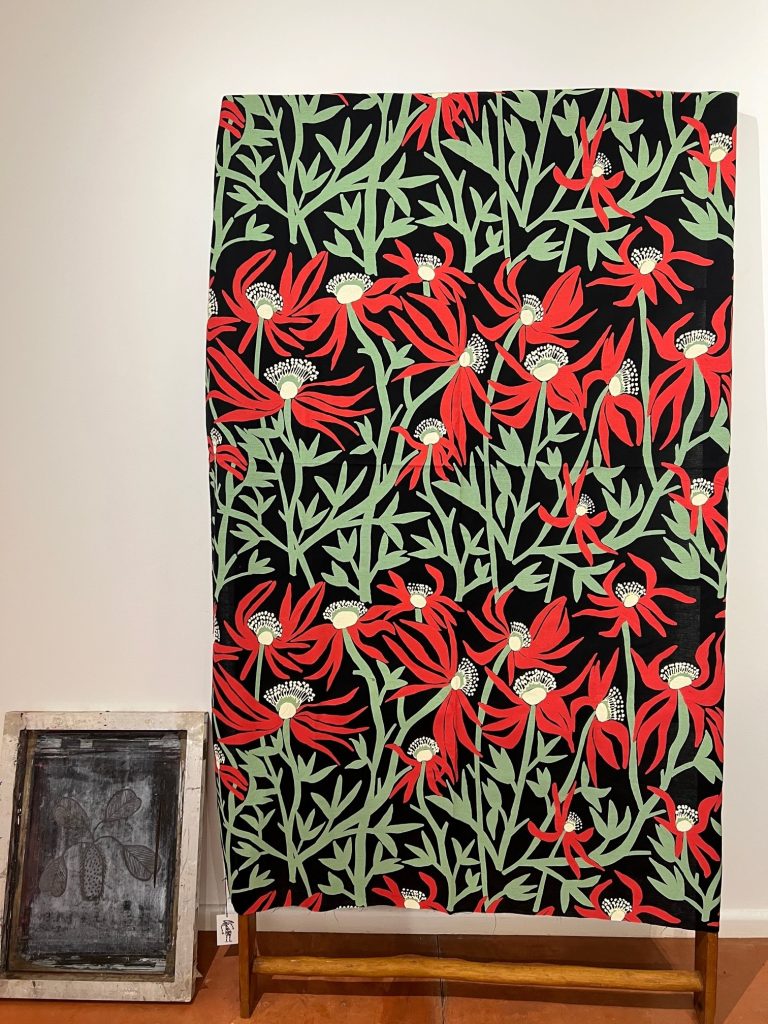 PUBLISHER - MANWAK (MUMEKA BLOOMS) BY DEBORAH WURRKIDJ -  -